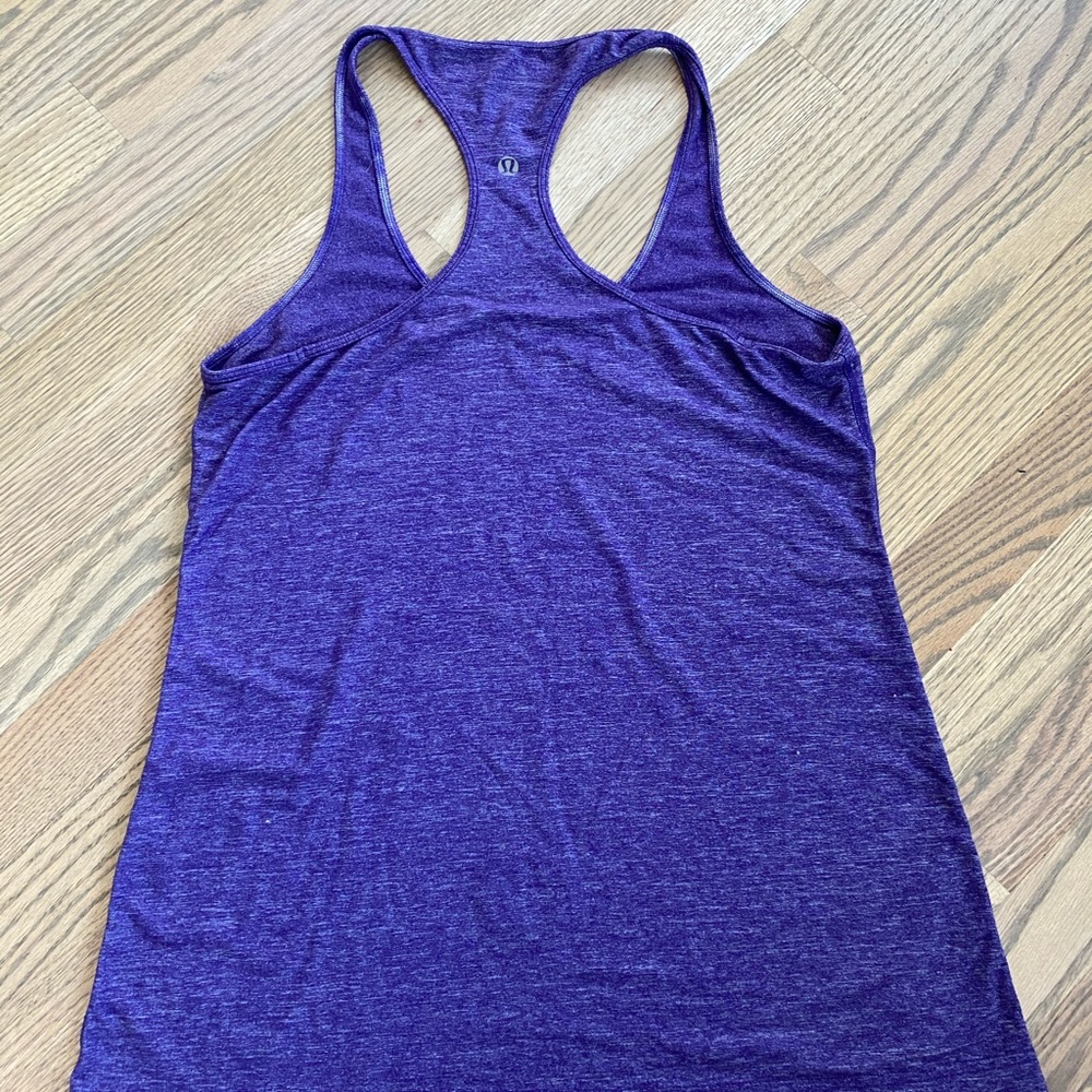 Lululemon tank